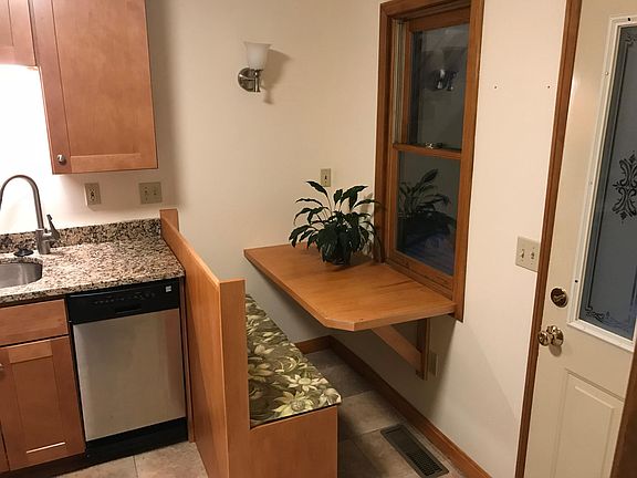 Kitchen dining and dishwasher