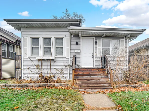 1045 Lyons St, Hammond, IN 46320