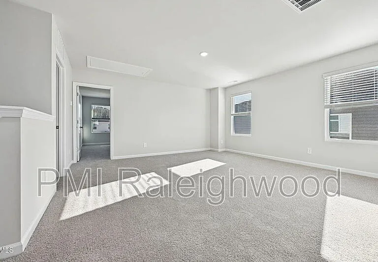 528 Bridger Dr — Photo 18