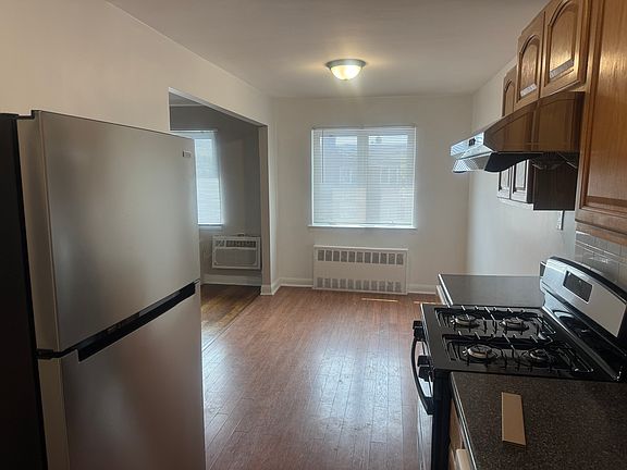 3rd image of 59-47 160th St #2
