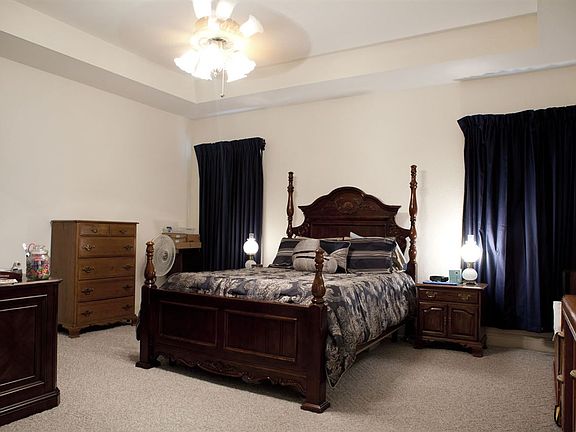 3rd image of 12 Stonewall Trce