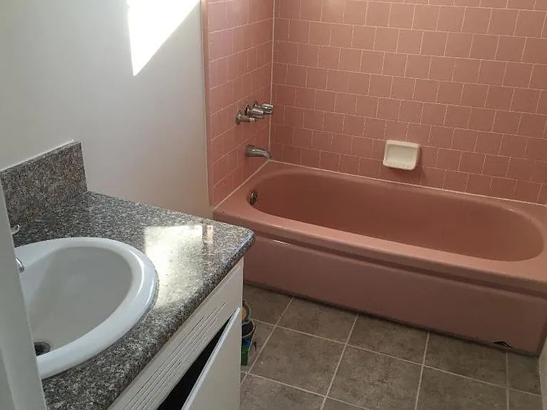 8400 Amigo Ave — Photo 5