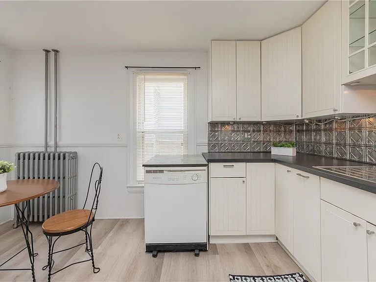 54 Sanford St #A — Photo 19