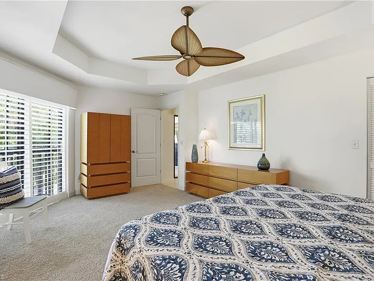 7048 Pelican Bay Blvd #C-302 — Photo 19
