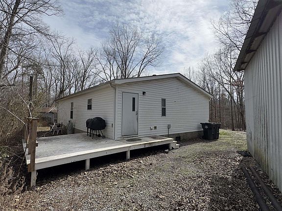 3rd image of 1578 Poplar Springs Dr