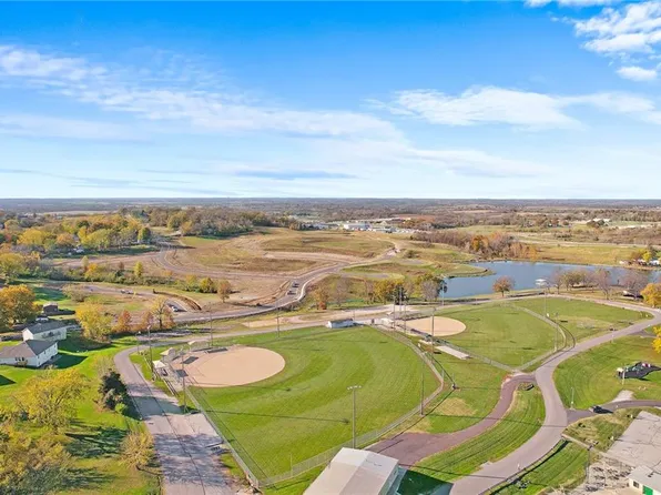 22 W Marlow St, Odessa, MO 64076