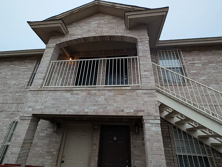 1708 Chacon St #1-4 — Photo 14