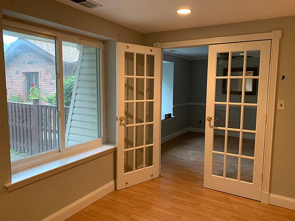 3rd image of 120 Glen Hollow Dr