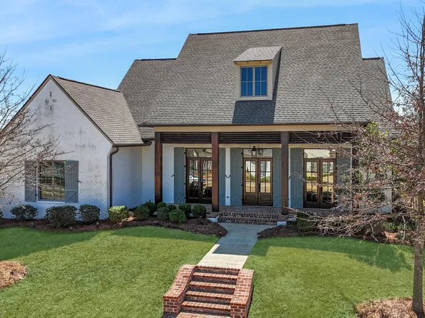342 Lake Village Dr, Madison, MS 39110