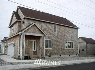 204 Pioneer Rd NW, Long Beach, WA 98631