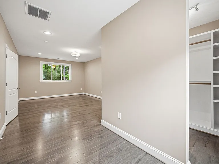 8474 Ararat Ct — Photo 32