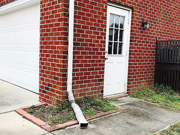 5th image of 708 Falls Creek Ct