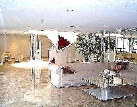 Renaissance II Lobby