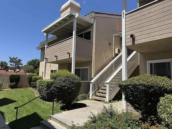 1075 N Escondido Blvd N #204, Escondido, CA 92026