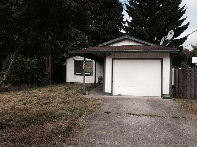 2nd image of 8235 N Montana Ave