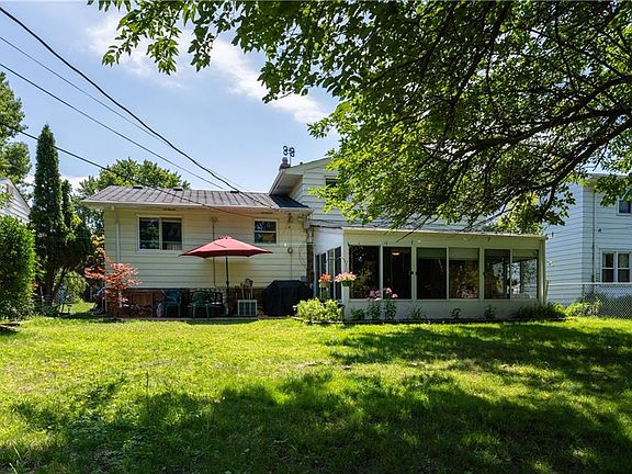 5th image of 21358 Ellen Dr