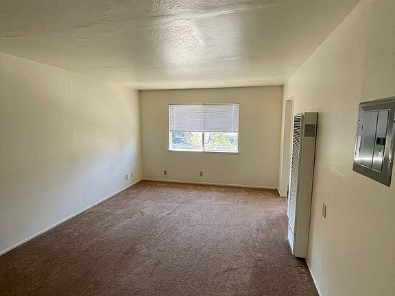 3rd image of 3351 Richmond Blvd #9