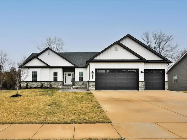 117 Winter Wheat Trl, Pacific, MO 63069