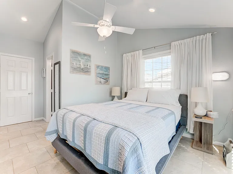 4211 Surf Dr — Photo 27