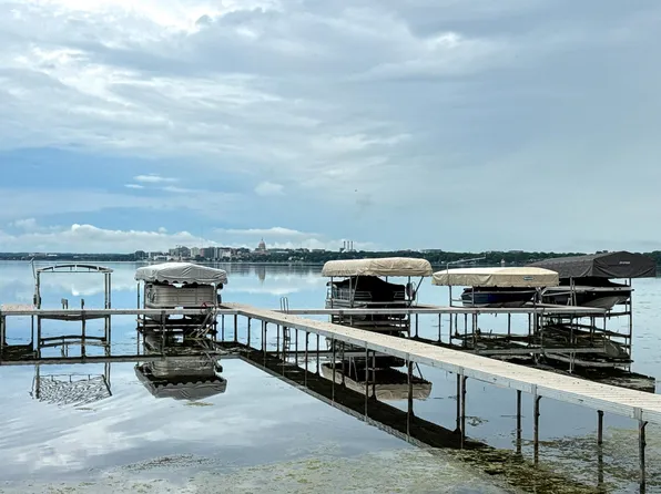 3837 Monona Dr APT 8, Monona, WI 53714