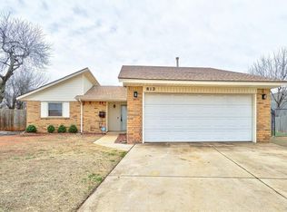 812 N Tiffany Court Way, Mustang, OK 73064