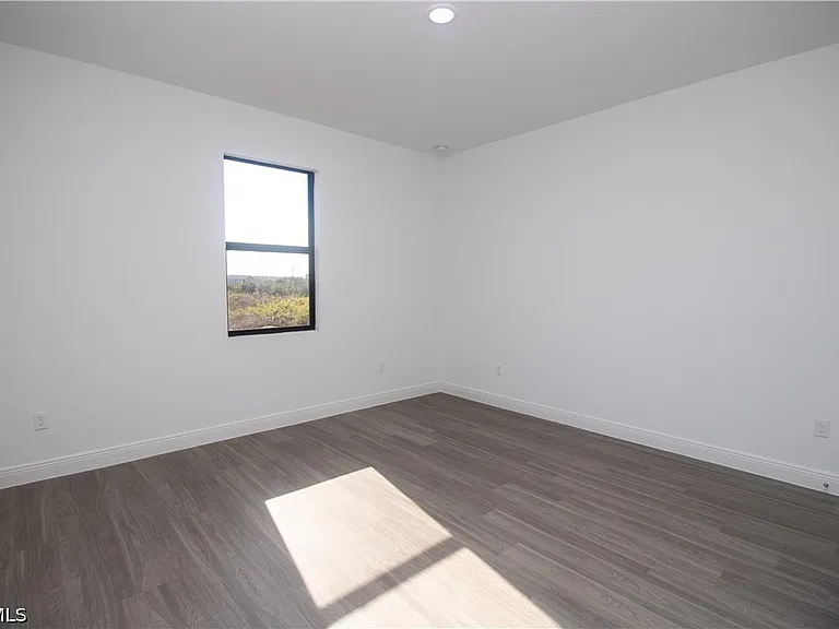 9004 W Justice Cir — Photo 17