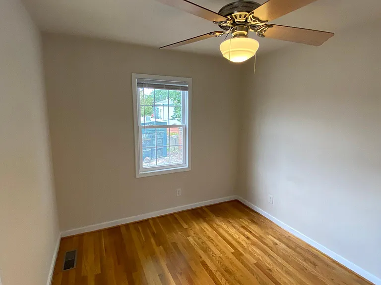 1512 W Cary St — Photo 38