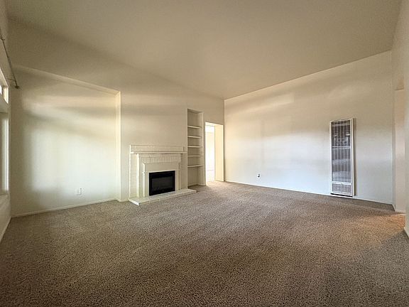 2nd image of 724 Rand St