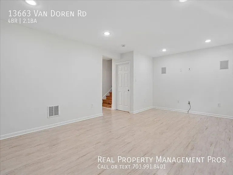 13663 Van Doren Rd — Photo 27