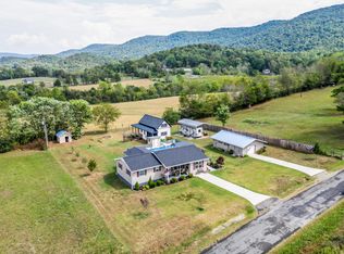 89 L Swafford Rd, Pikeville, TN 37367