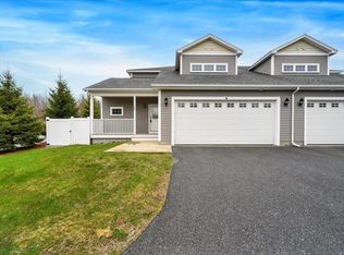 1448 Mountain View Rd, Williston, VT 05495