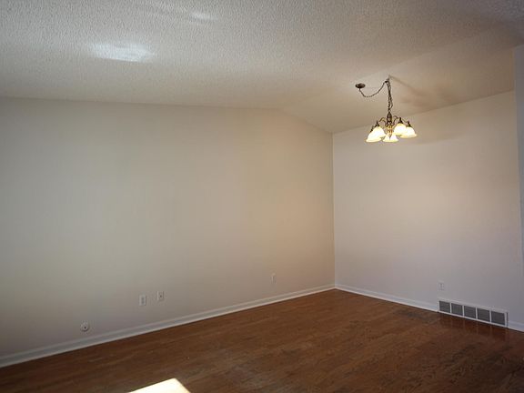 Dining room/living room combo