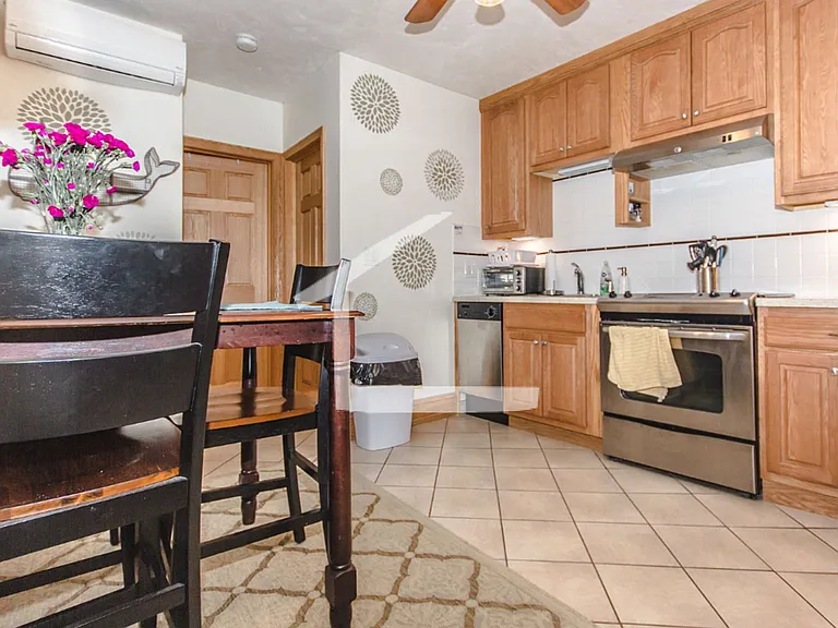 5 Phillips St #2C — Photo 3