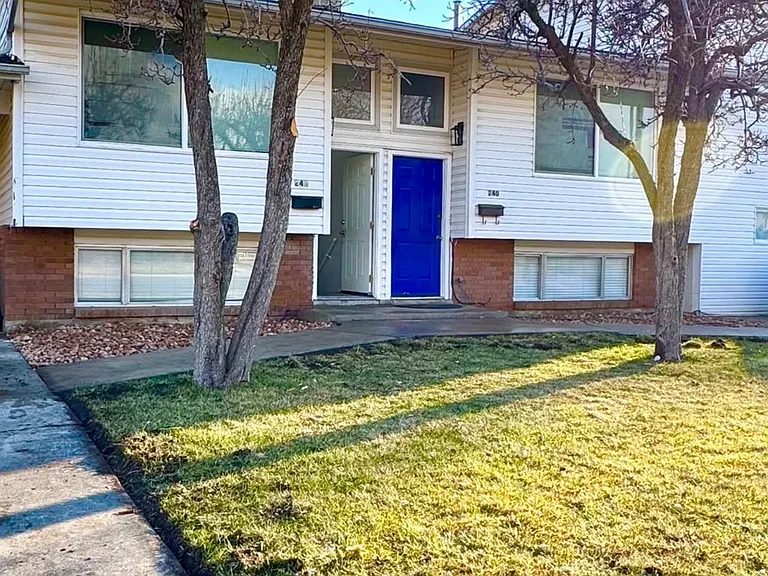 242 E 500 N — Photo 10