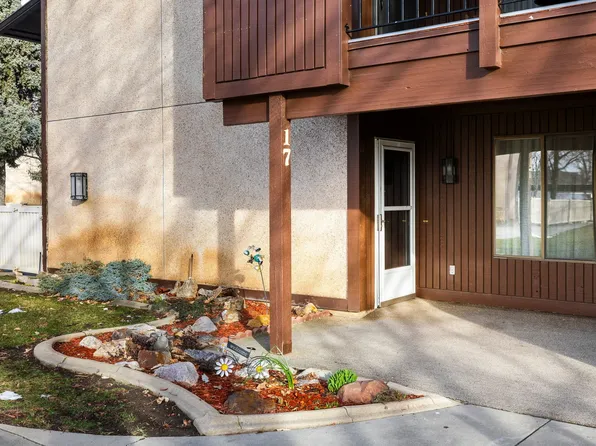 325 E 2550 N APT 17, North Ogden, UT 84414