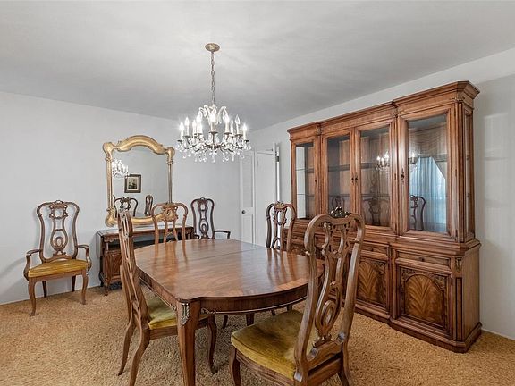 4th image of 14071 Calcutta Dr