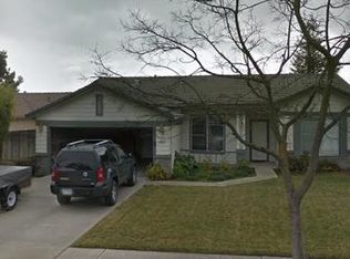 651 Bristol Ct, Lemoore, CA 93245