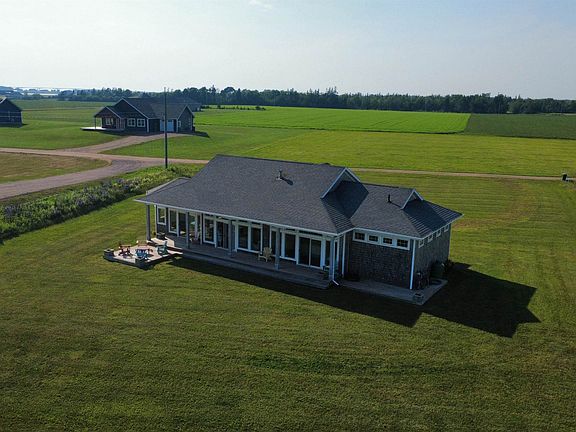 2nd image of 26 Roys Ln