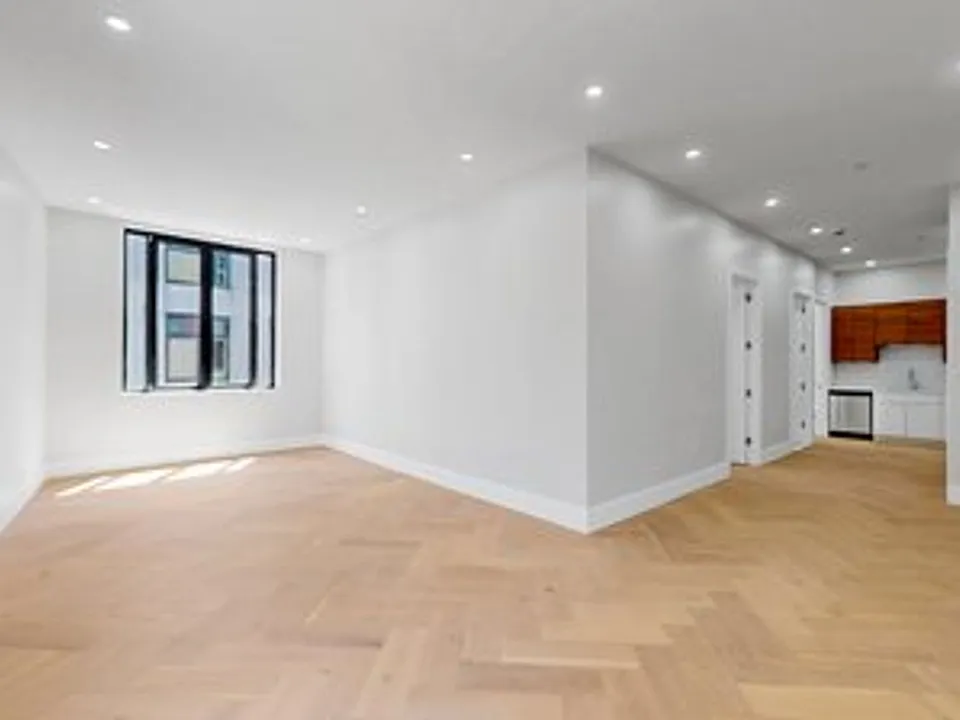 1 Jackson St #201