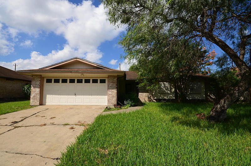 1st image of 6841 Braesvalley Dr
