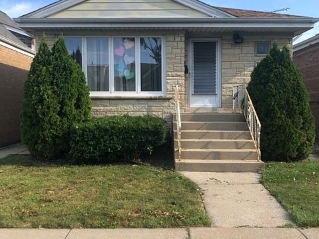 1st image of 7016 W Newport Ave