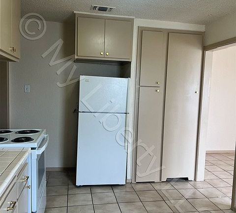 3rd image of 2206 Private Road 7665 #A