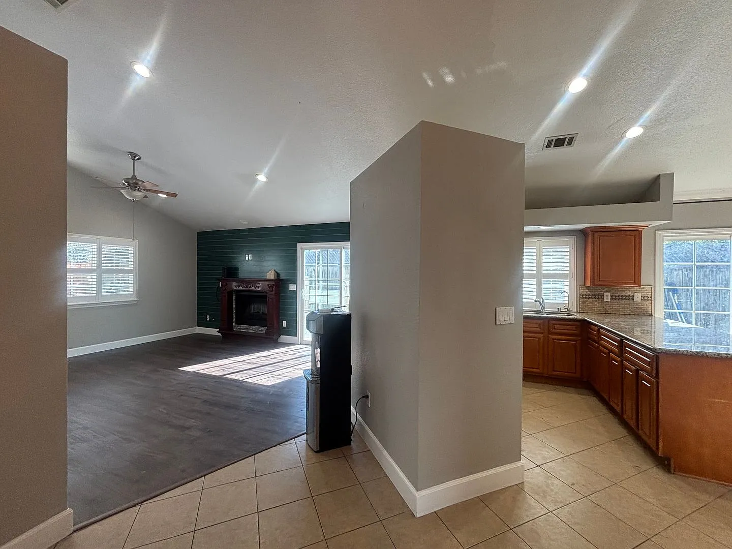 Updated 3BR/2BA in Fairfield with Private Yard $2,999/mo — Photo 3