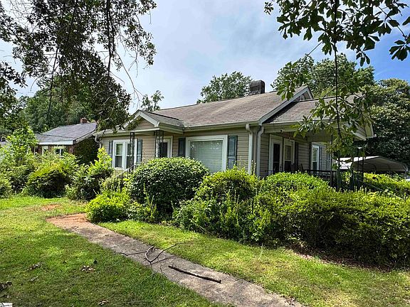 2nd image of 302 West Rd