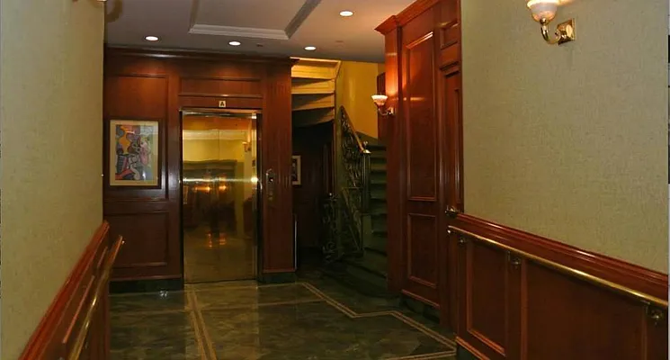 Rented by Cayenne Realty Group | media 17