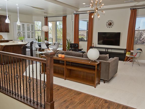 4th image of 405 E Nagano Dr