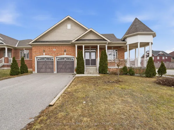 264 Kozlov St, Barrie, ON L4N 6R7