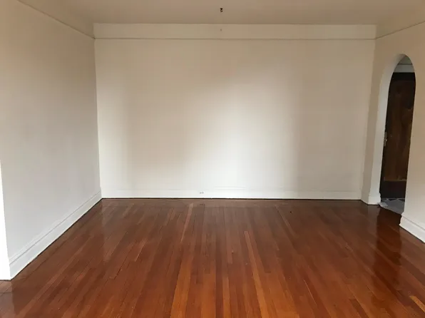 Charvic Arms, 1 E Harriet Ave #E5ab11020, Palisades Park, NJ 07650