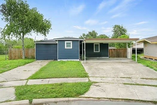 1st image of 4714 Queen Dr