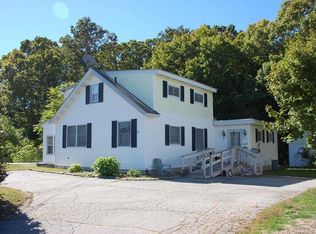 117 Brandegee Ave, Groton, CT 06340